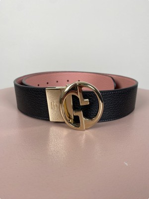 Gucci bælte I sort med guld spænde