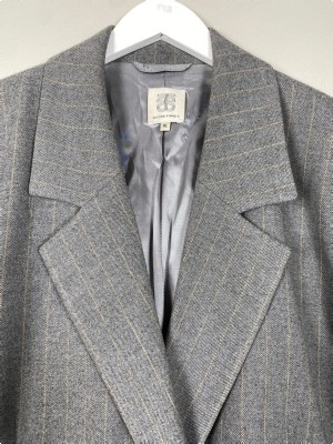Second female nålestribet blazer str. XL