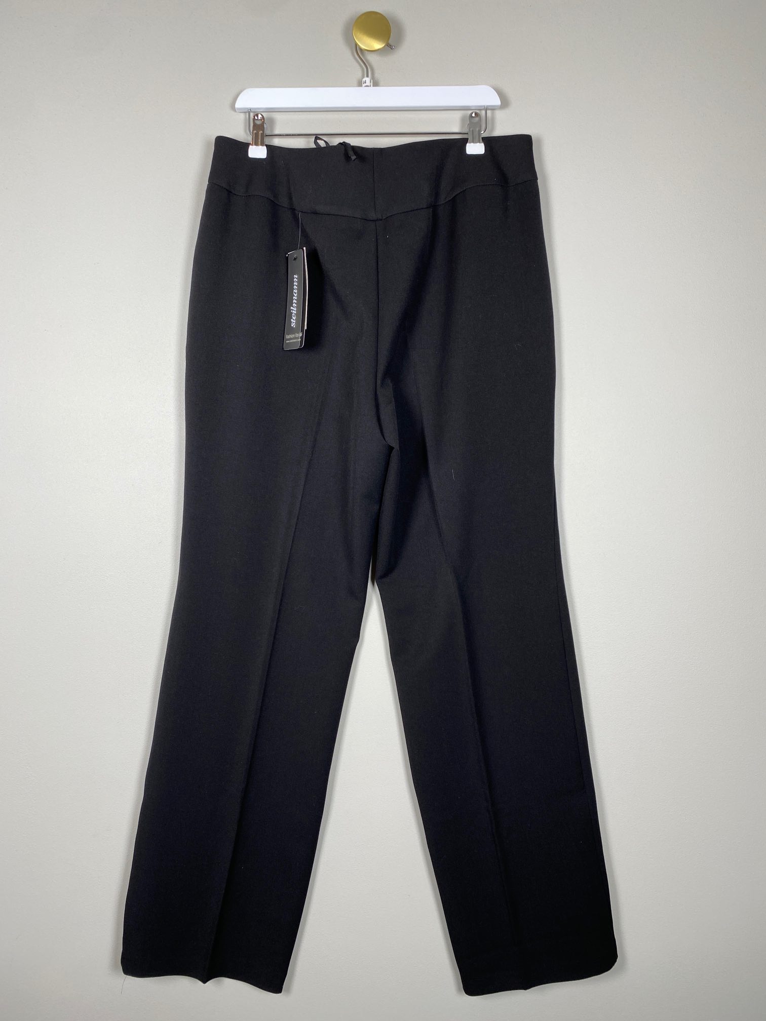 Steilmann str. 44 <br/>  sort elegant buks med bred linning og 2 knapper - Billede 3