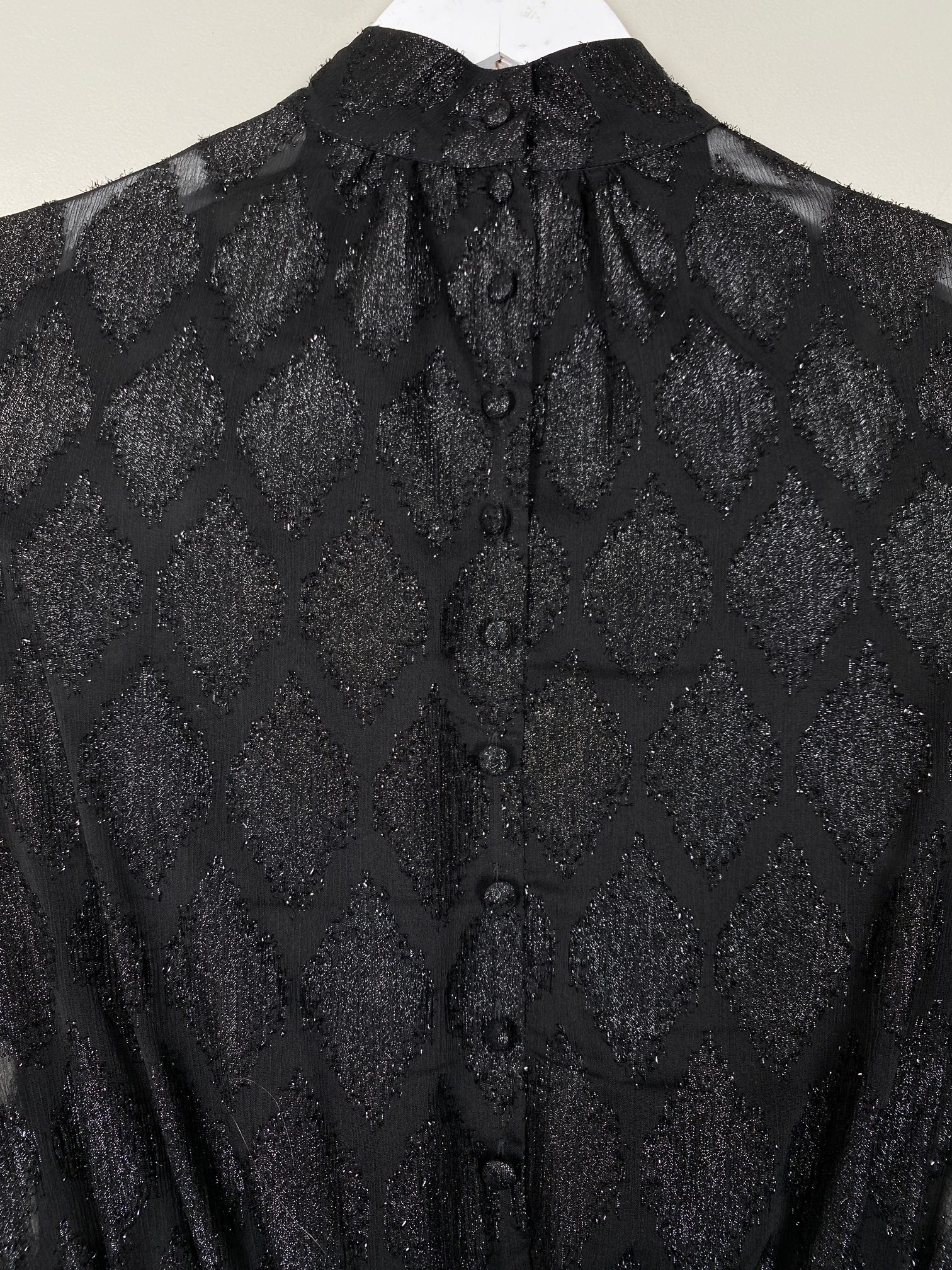 Karen Millen str. 36 <br/> glitrende sort kjole - Billede 3