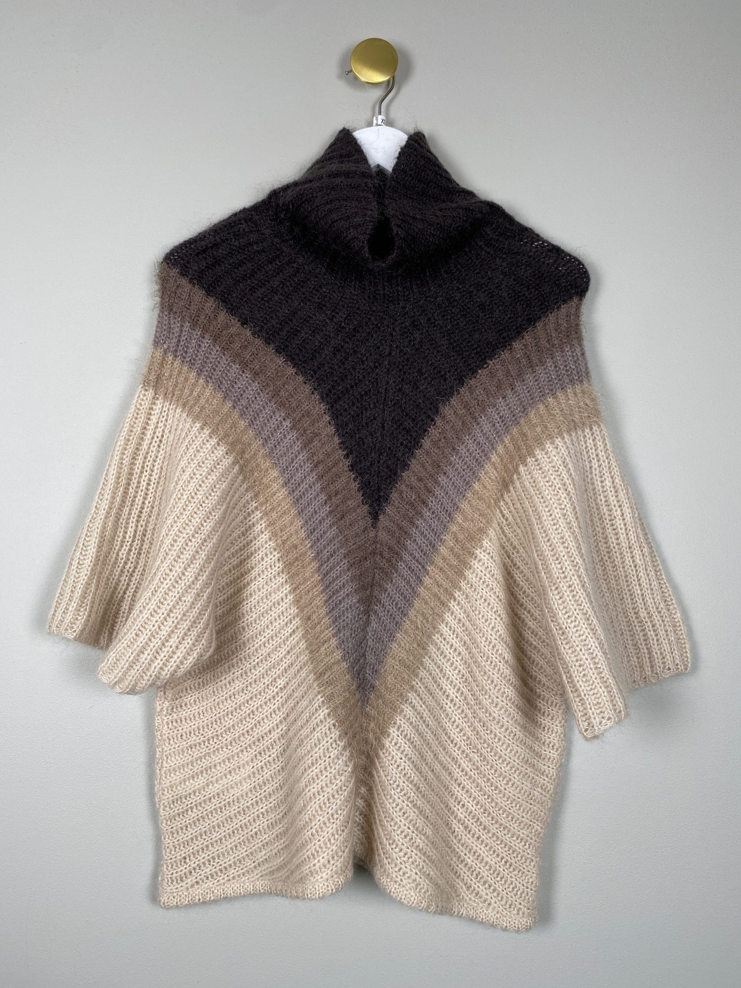 Gustav str. XS <br/> strik i brune nuancer