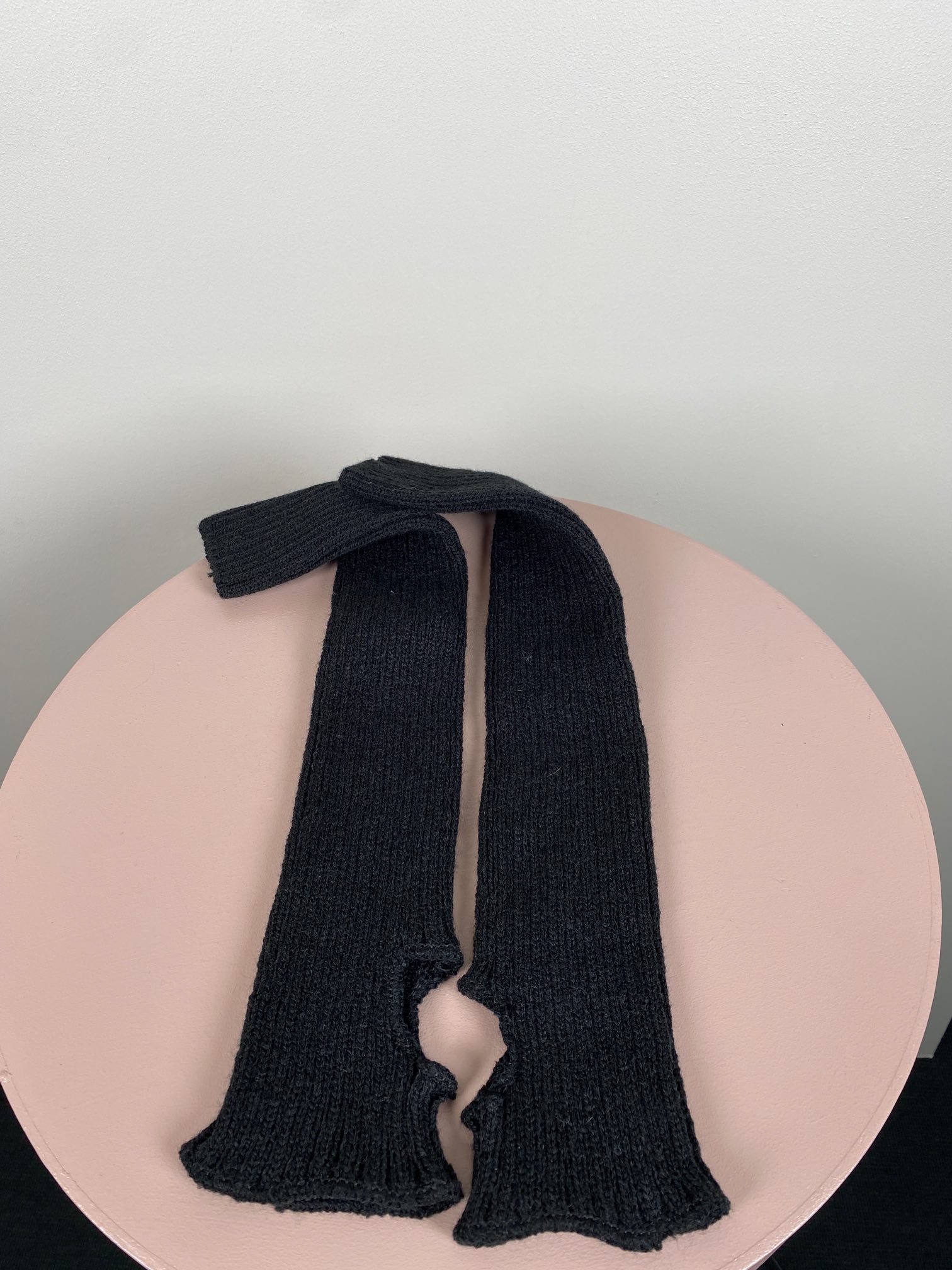 Pulsvarmer sort strik