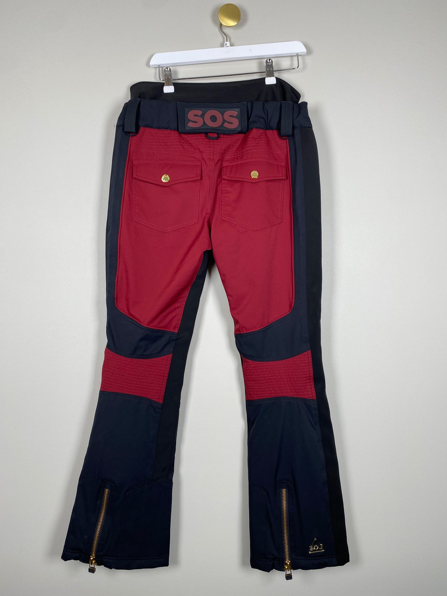 SOS Doll str. 38 <br/> Skibuks sort bordeaux med guldknapper - Billede 3