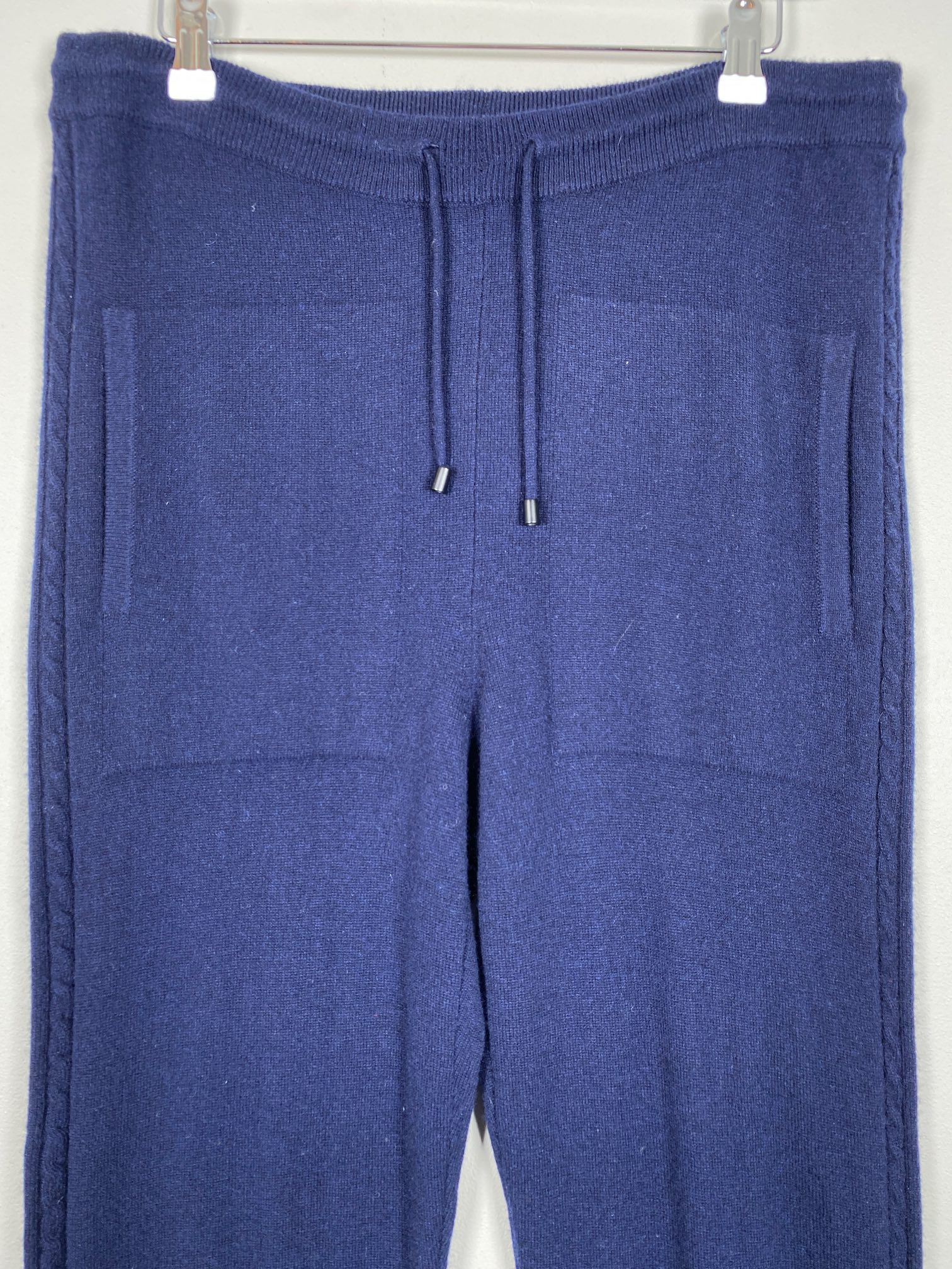 Phil & Wee str. m <br/> Marineblå lommer og kabelstrik i siden - Billede 2