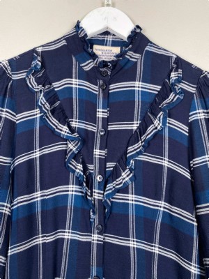 Baum und Pferdgarten str. 38 <br/> blåternet skjorte