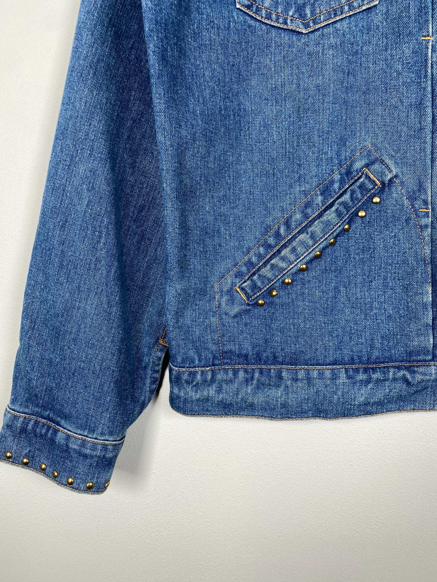 Julie Fagerholt str. M <br/> Cowboy jakke med palietter - Billede 4