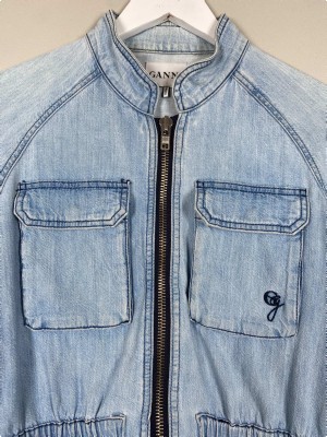Ganni str. 34 <br/> denimjakke med elastik i taljen