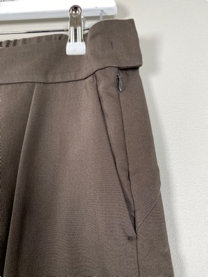 Gustav str. 38 <br/> brune bukser
