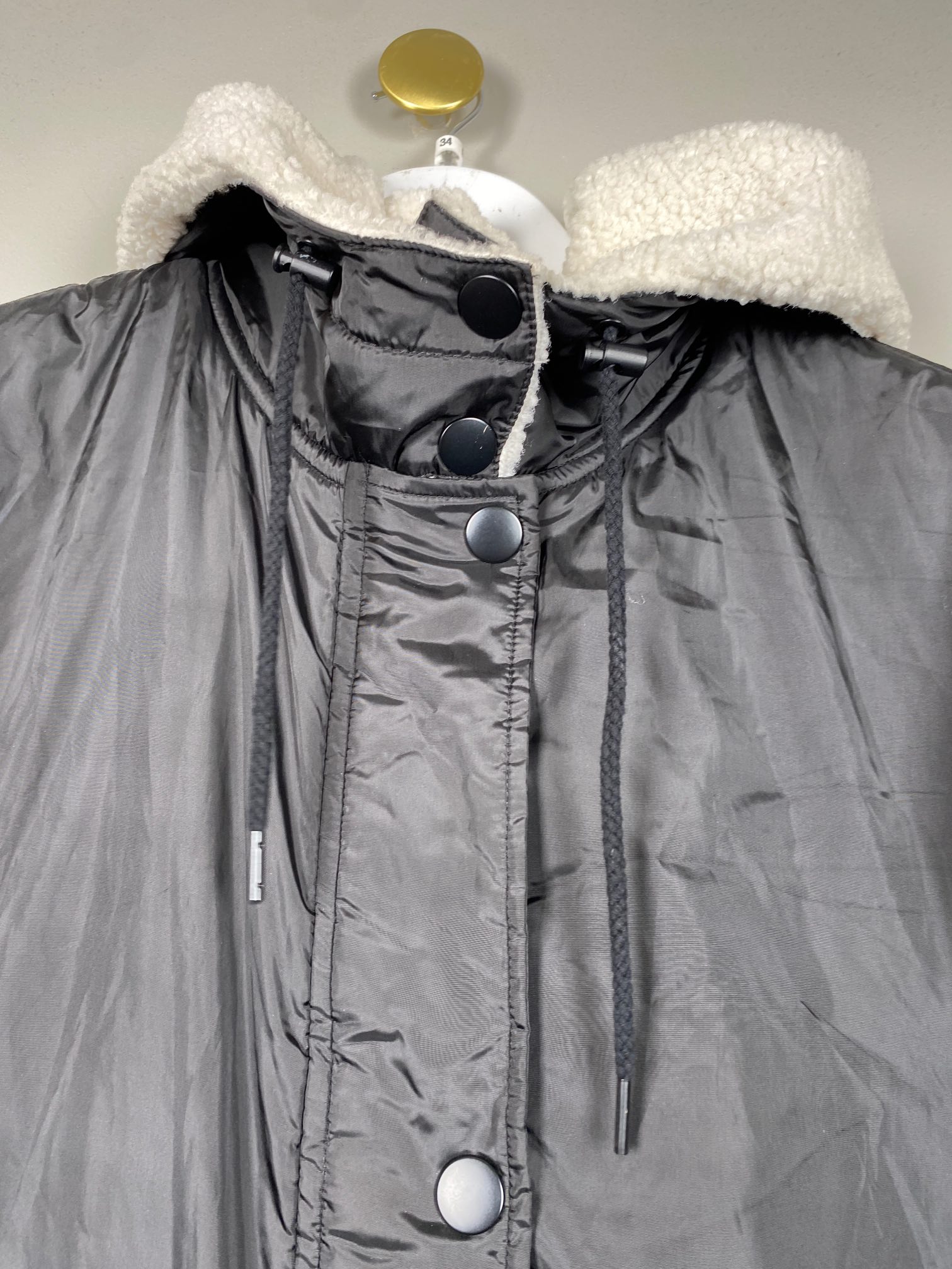 Asos Design str. 34<br/> lang sort frakke med teddy foer - Billede 4