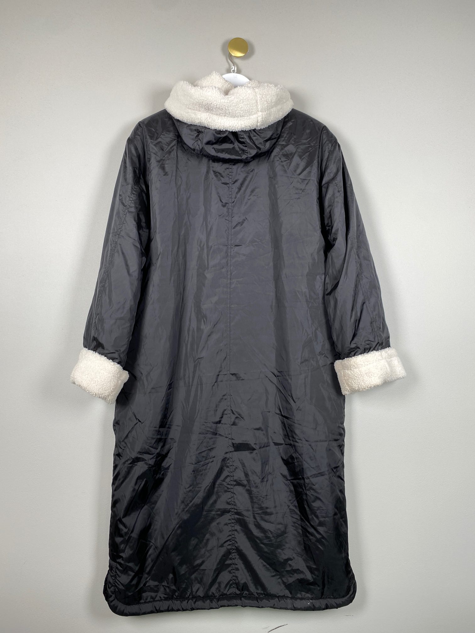 Asos Design str. 34<br/> lang sort frakke med teddy foer - Billede 3