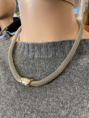 Flettet metal armbånd og halskæde sølv med sten og effekter ved lås