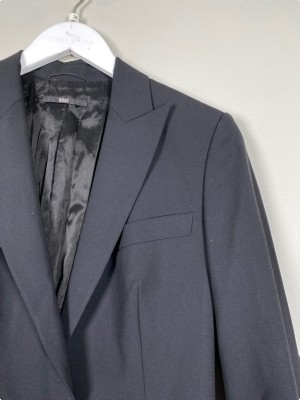 Boss str. 38 <br/> Sort blaser