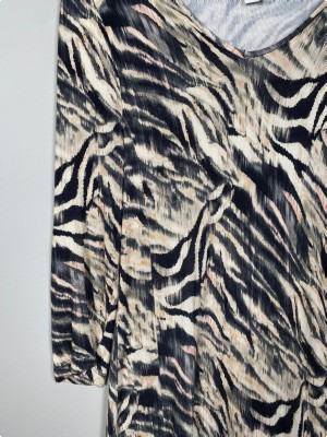 2-biz str. XL <br/> lang mønstret kjole