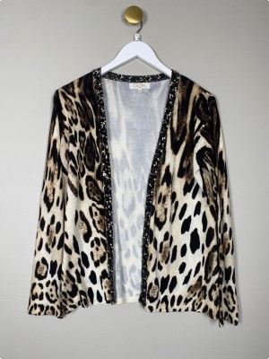 Cristina str. M/L <br/> cardigan med leopardmønster og sten/pailetter