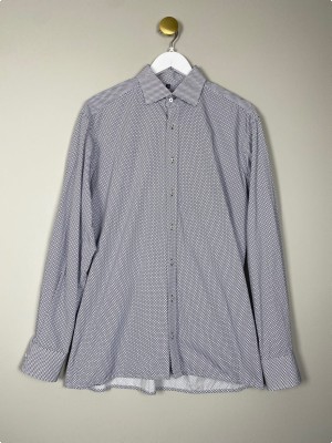 Eterna str. 42 <br/> skjorte med små blå firkanter, modern fit