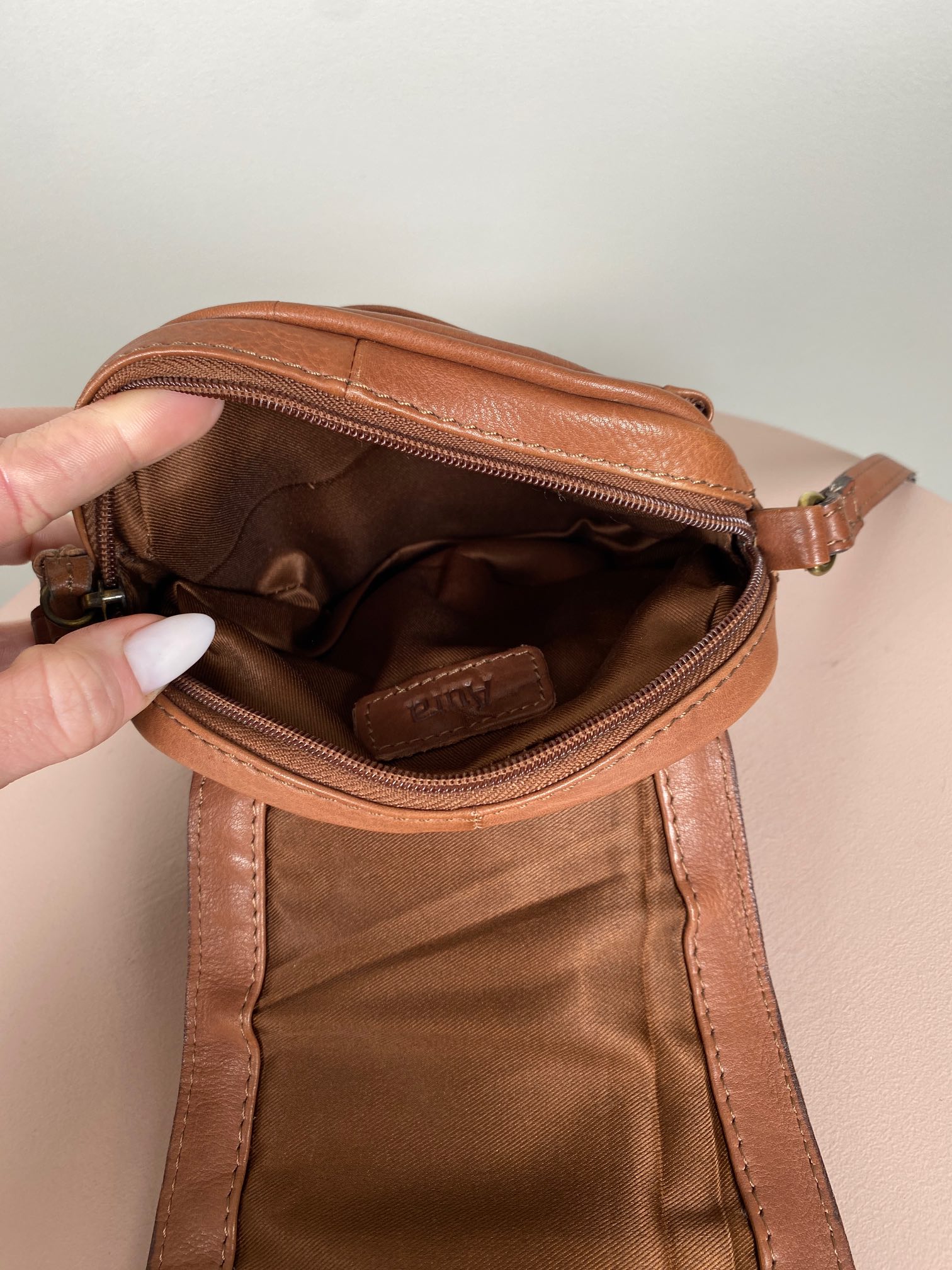 Aura skuldertaske i brun - Billede 3