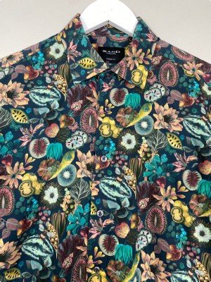 Sand str. 42 <br/b> mønstret skjorte med frugter