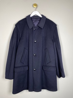 Steinbock str. 54 <br/> mørkeblå uldfrakke