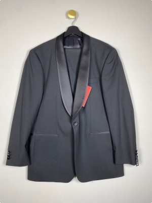 Nordal str. 50 <br/> smokingsæt, sælges samlet