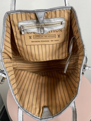 Louis Vuitton Neverfull tote silver bag