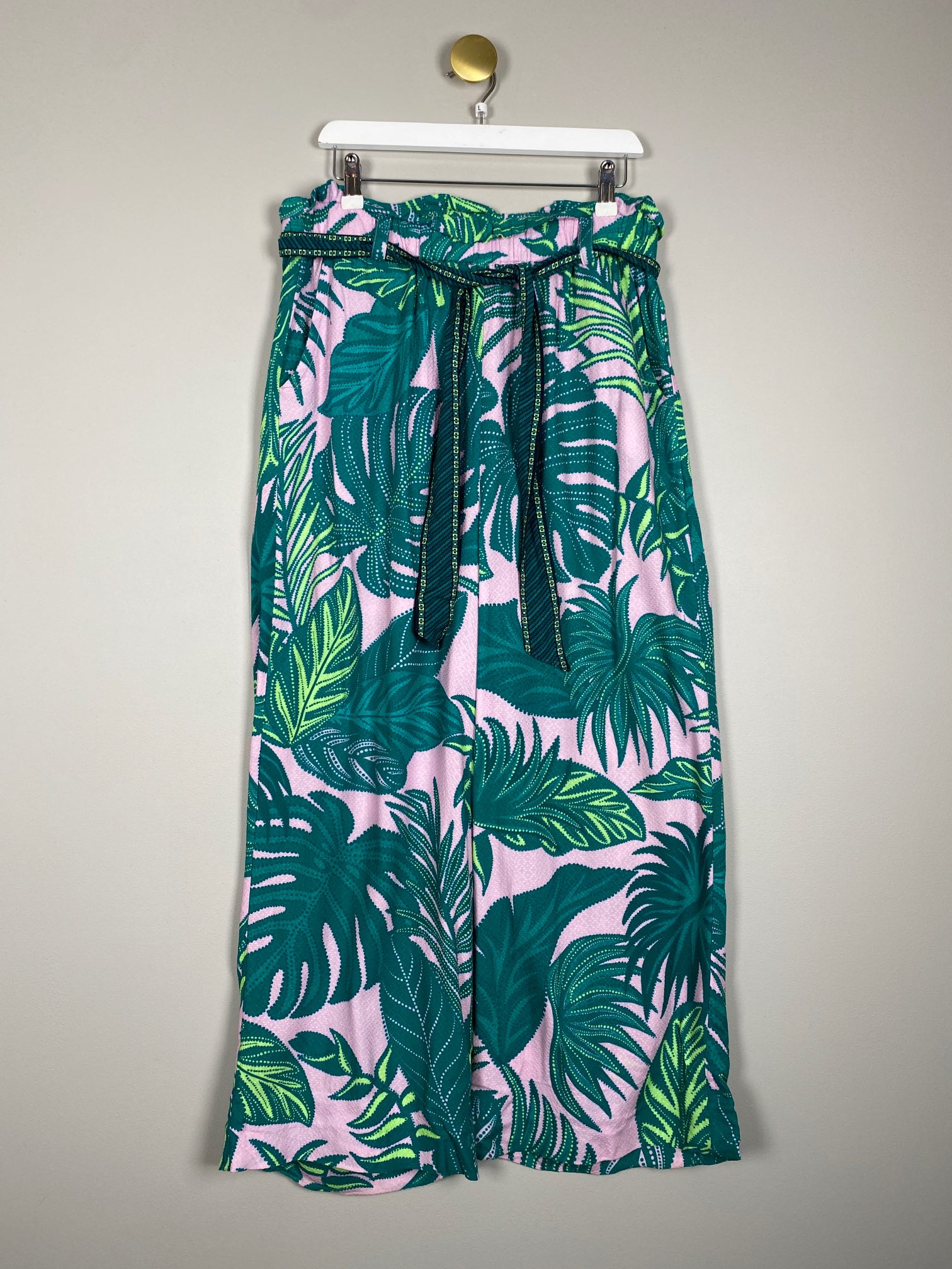 Lollys Laundry str. L <br/> lyserøde bukser med palmeblade