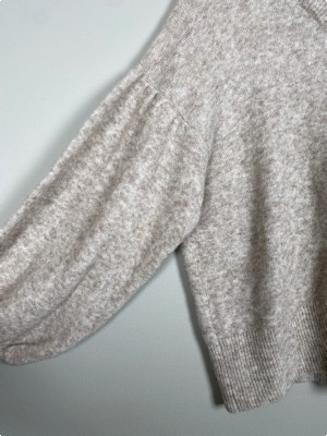 Second Female str. XL <br/> beige strik med pufærmer
