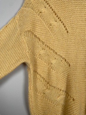 2ndday str. XL <br/> gul strik med hulmønster