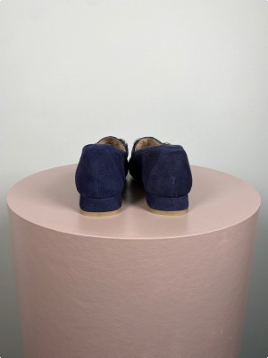 B & Co str. 38 <br/> mørkeblå loafer med dekorativt spænde