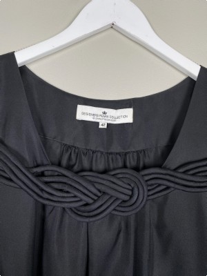 Designers Remix Collection str. 42 <br/> sort silkekjole