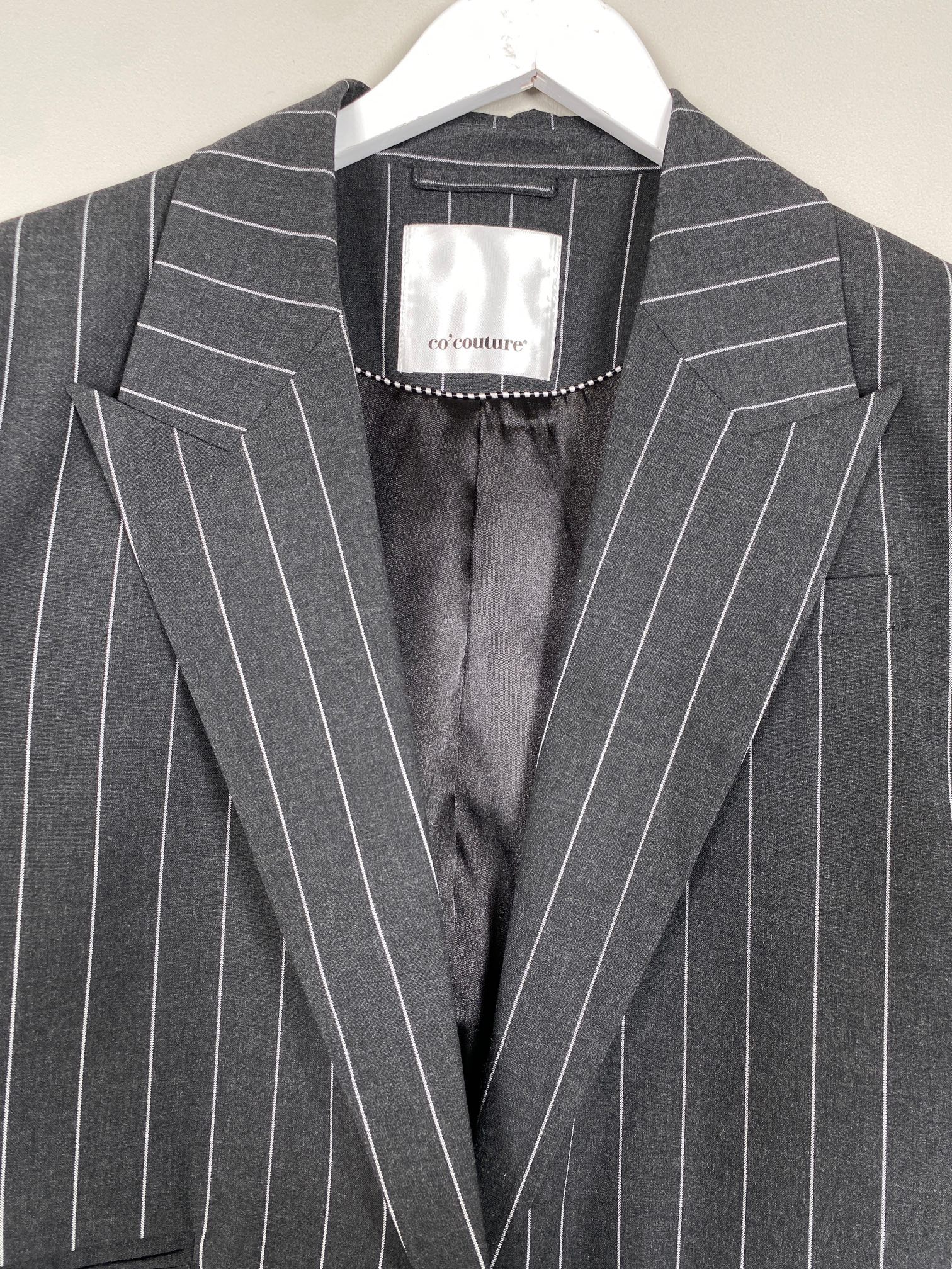 Co'Couture str. L <br/> grå blazer med striber - Billede 2