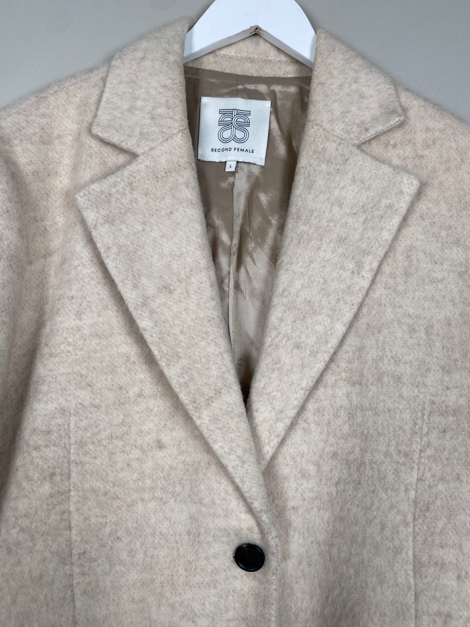 Second Female str. L <br/> beige jakke - Billede 2