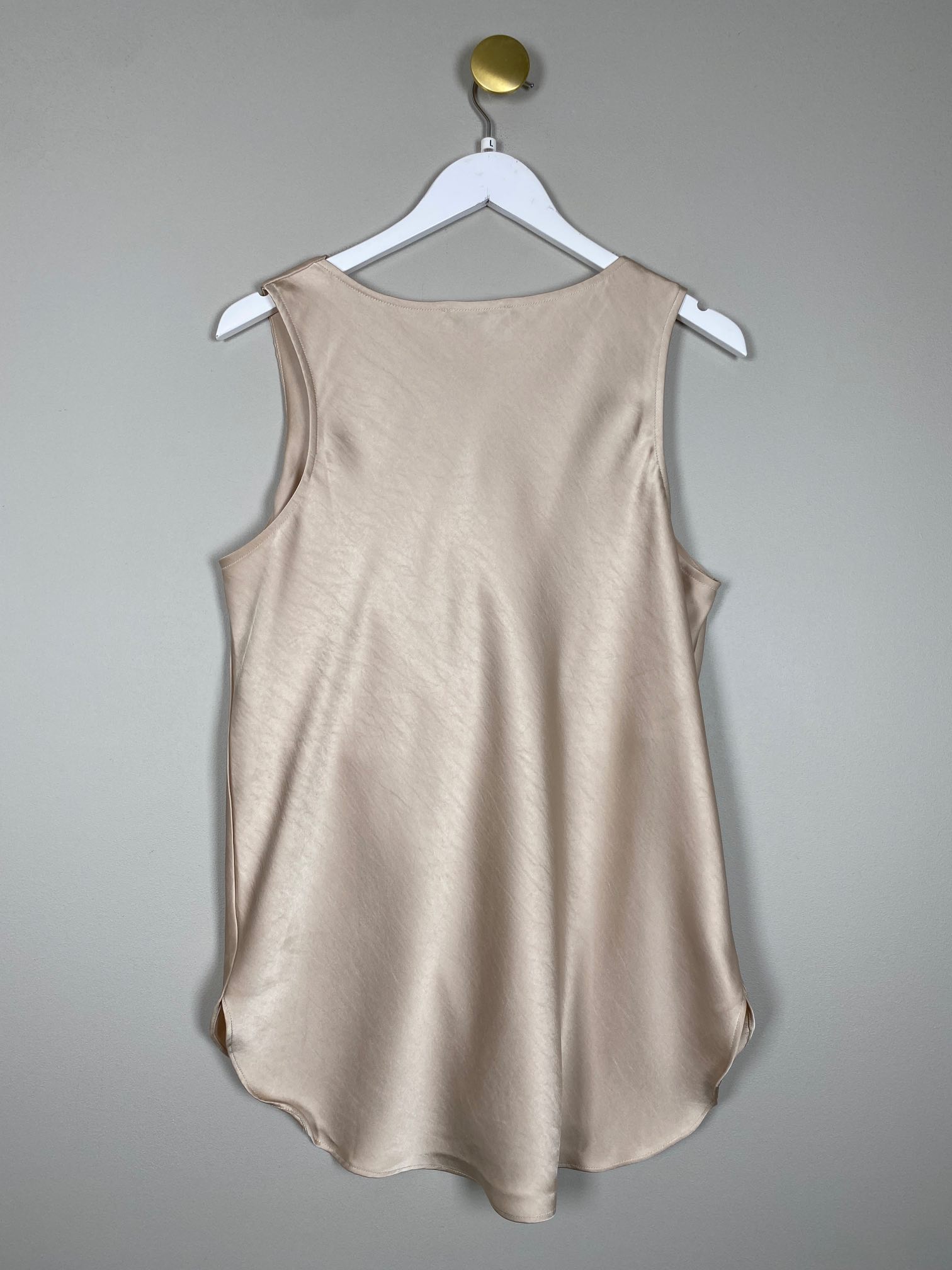 Neo Noir str. L <br/> beige top med vandfaldsudskæring - Billede 3