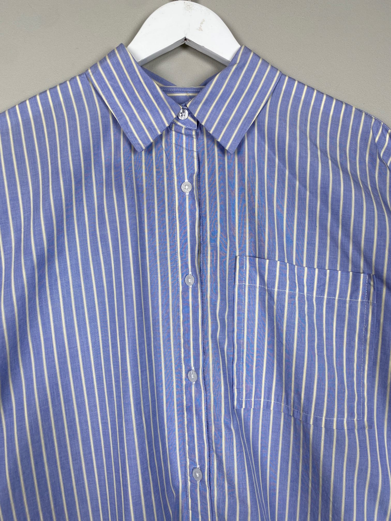 Second Female str. XL <br/> blå skjorte med hvide striber - Billede 2