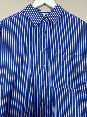 Second Female str. XL <br/> mørkeblå skjorte med hvide striber