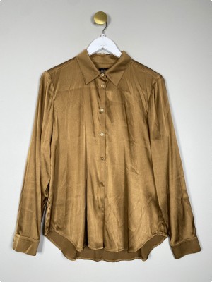 Sand str. 40 <br/> bronzefarvet silkeskjorte