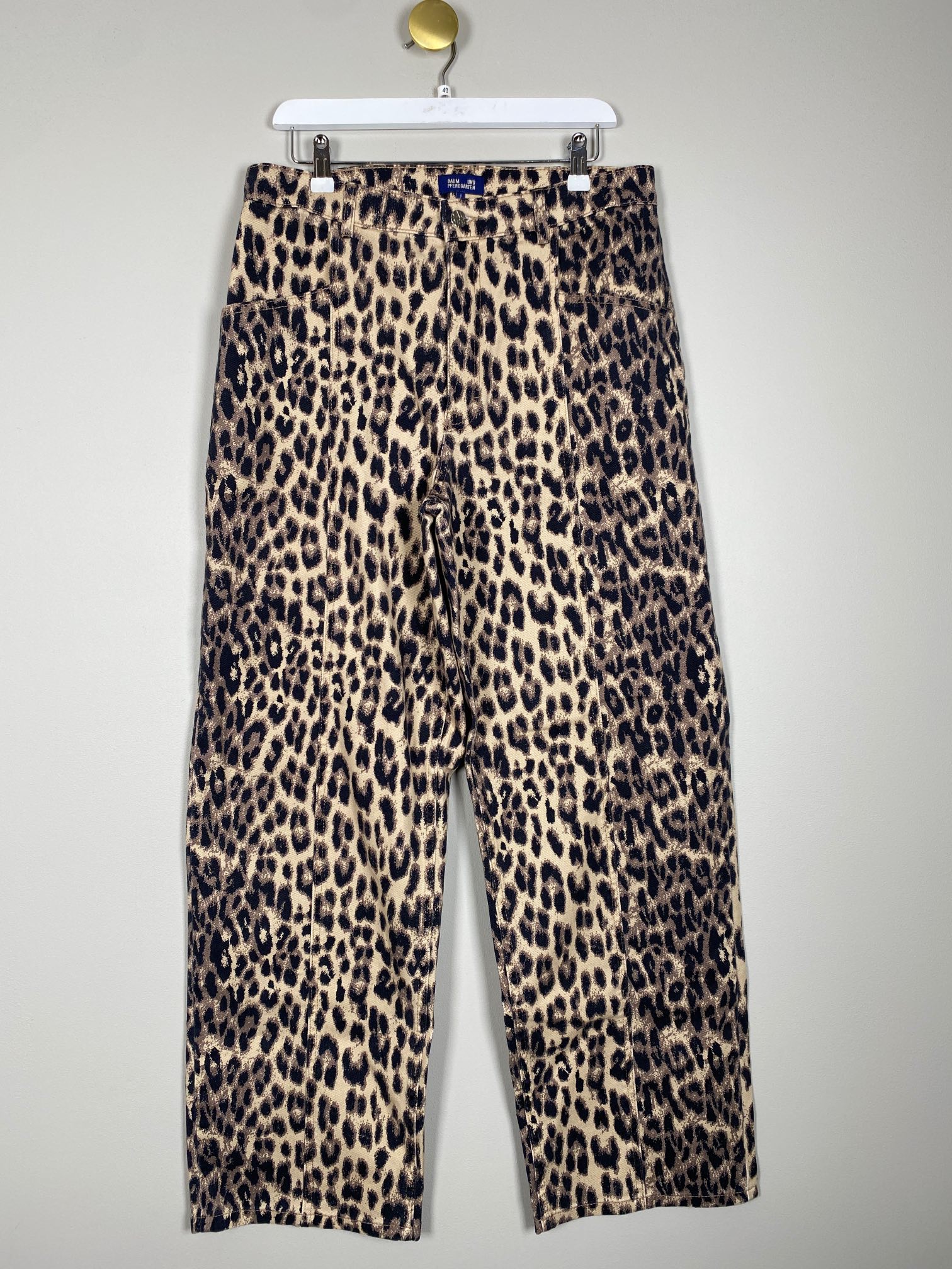 Baum und Pferdgarten str. 40 <br/> leopard jeans med brede ben