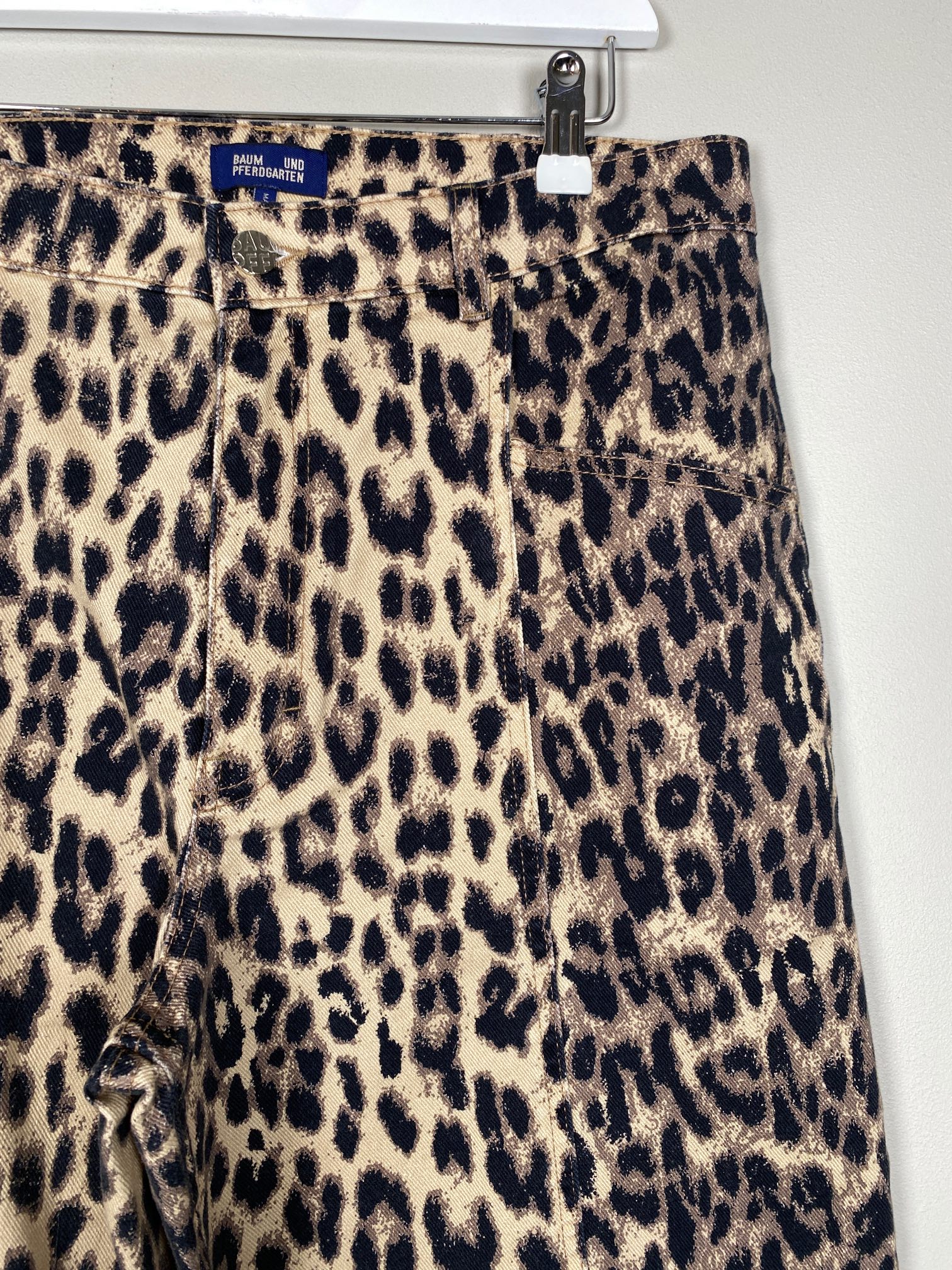 Baum und Pferdgarten str. 40 <br/> leopard jeans med brede ben - Billede 2