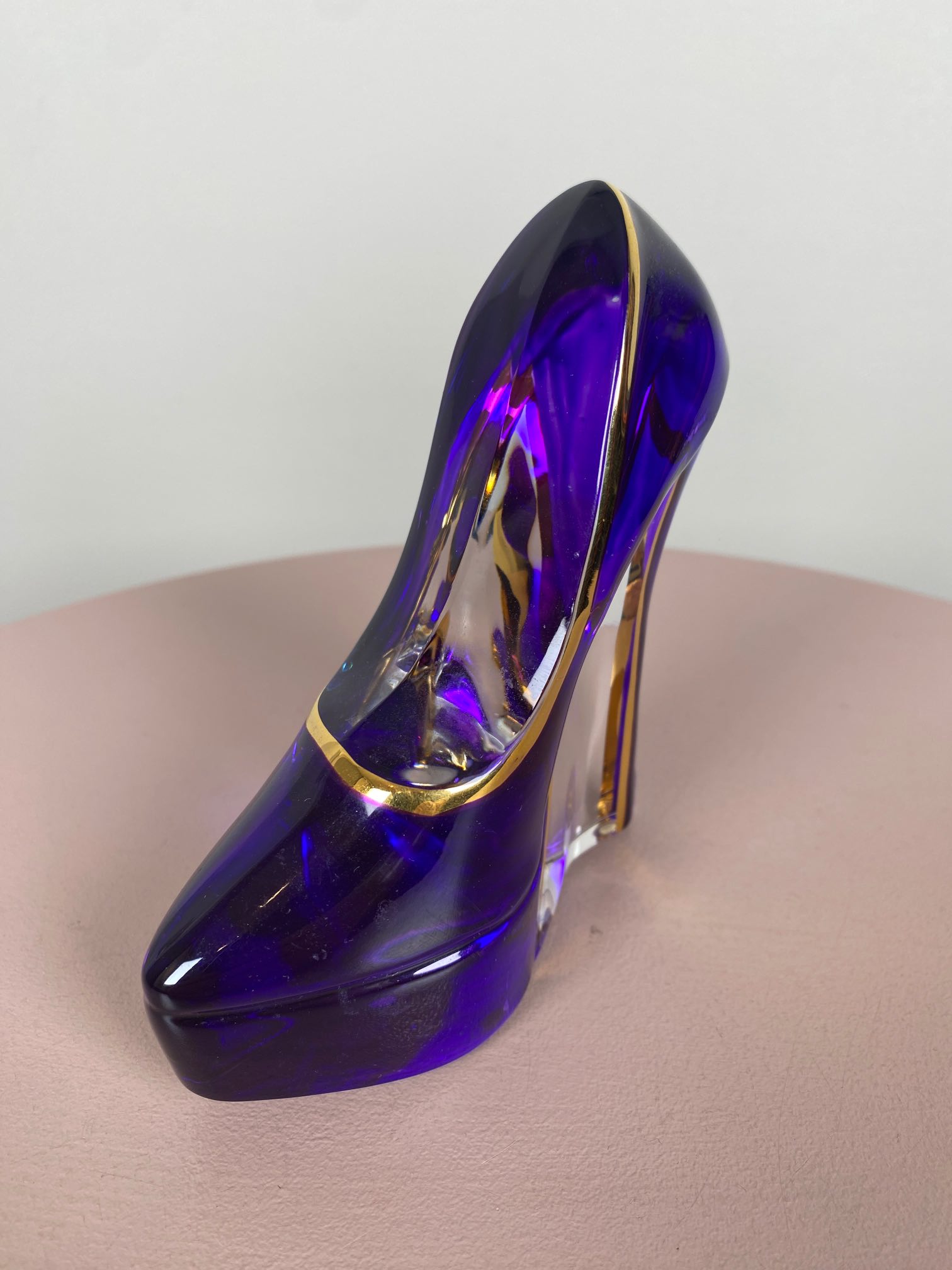 Kosta Boda glas skulptur <br/b> smuk stilethæl