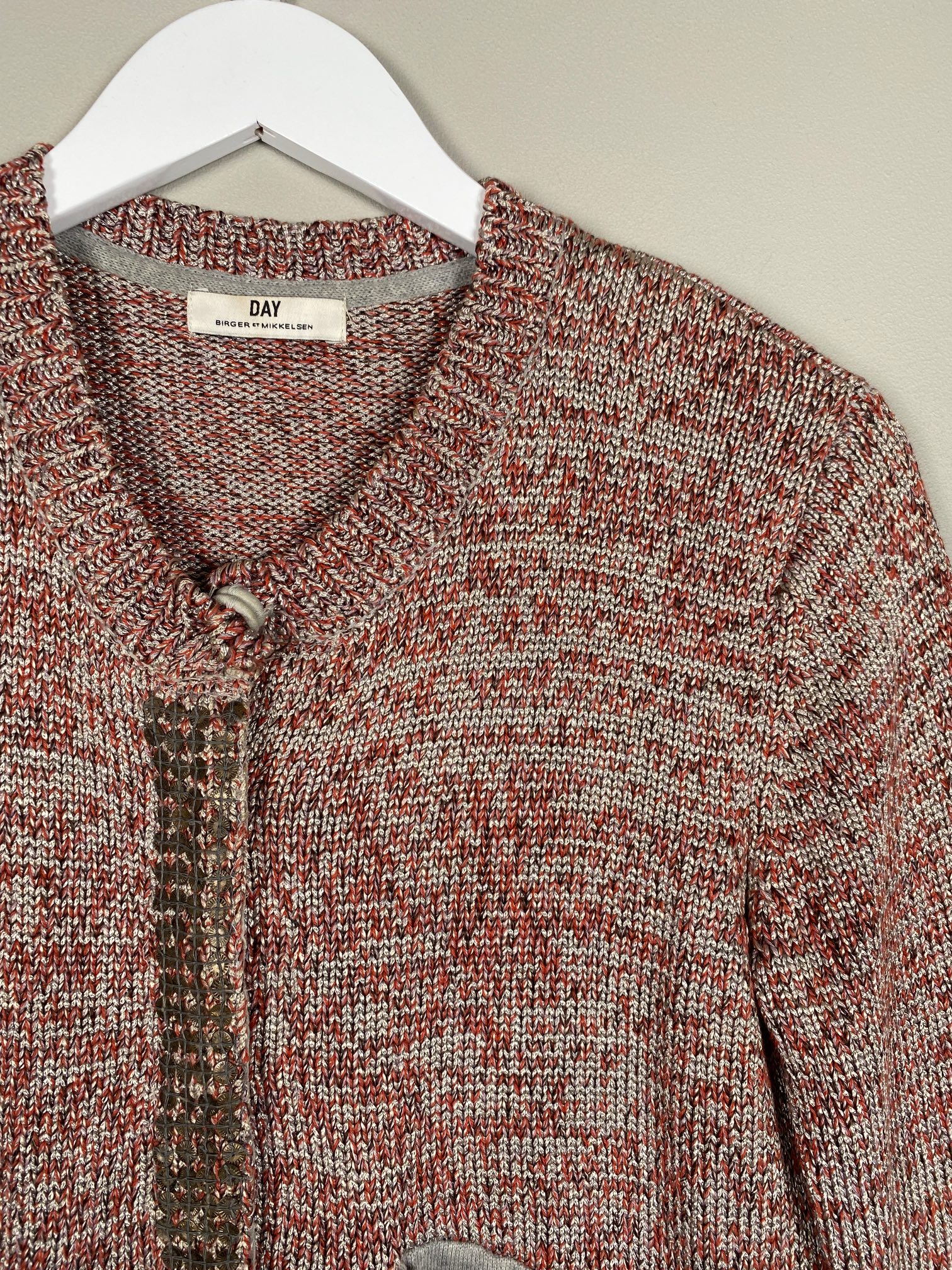 Day Birger et Mikkelsen str. S <br/b> strikket kort jakke - Billede 3