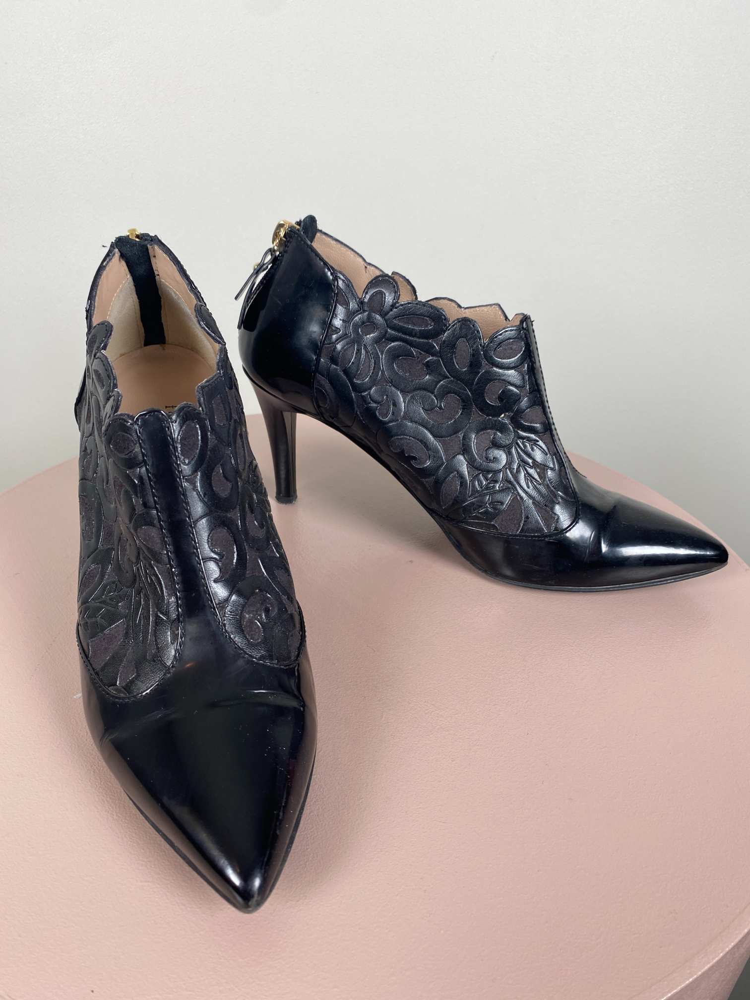 Fonnesberg str. 37 <br/> sort stilet med mønster - Billede 4