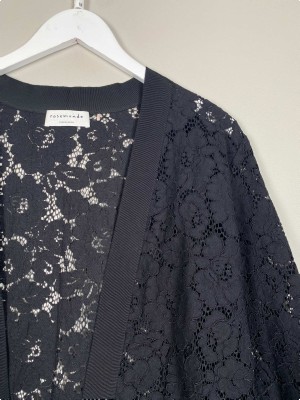 Rosemunde str. S/M <br/> sort blondecardigan