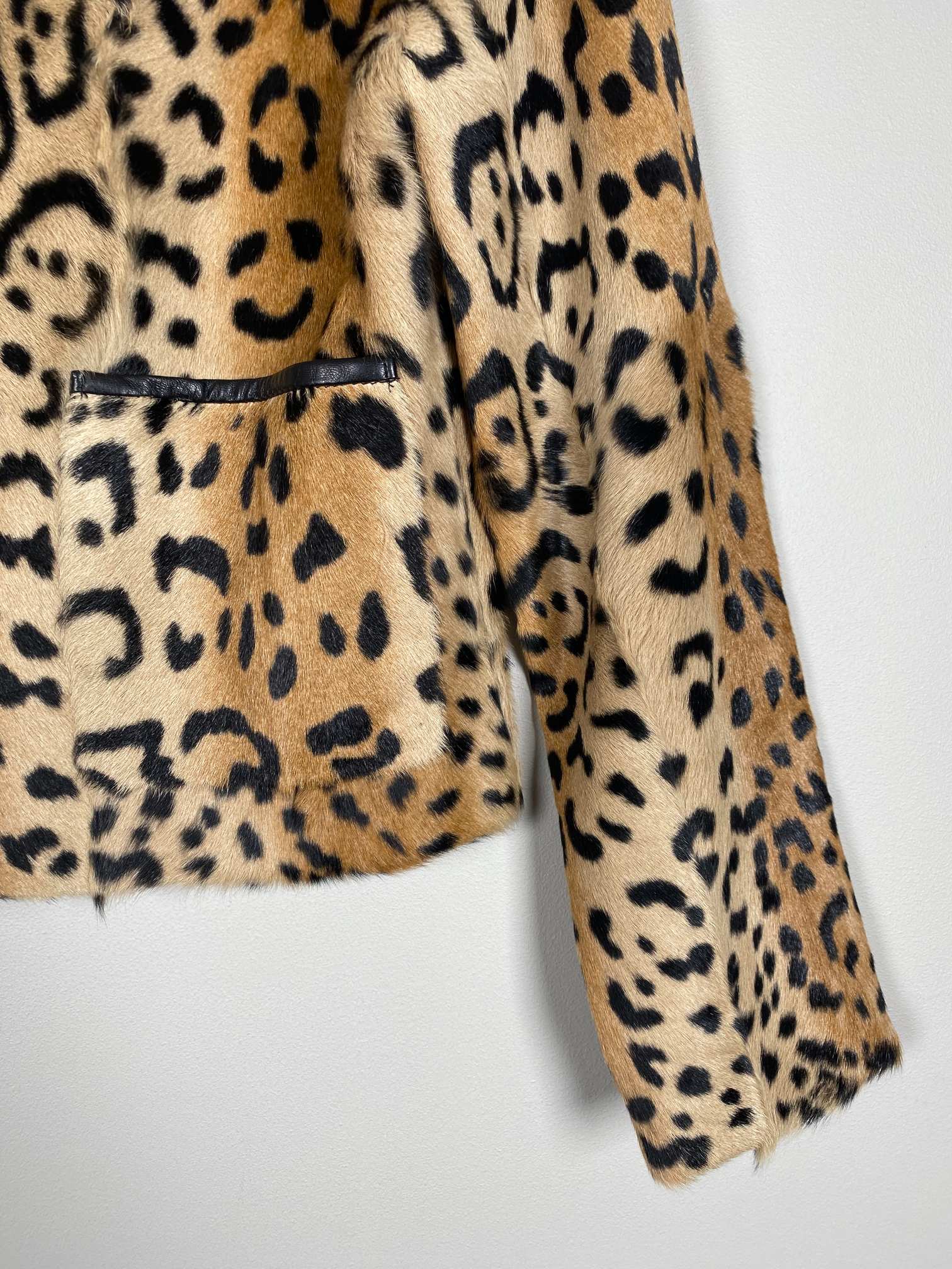 Meotine str. S/M <br/> kort jakke, goat fur - Billede 2