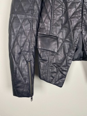 Stand str. S <br/> sort skindjakke