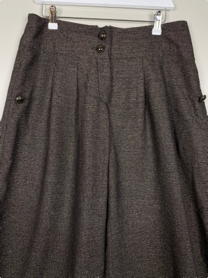 Kello str. 42 <br/> brune 3/4 buks med brede ben