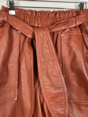 Munthe str. 40 <br/> cognac-farvet lædershorts