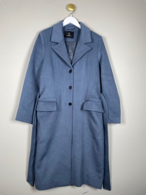 Bruuns Bazaar str. 42 <br/> blå frakke