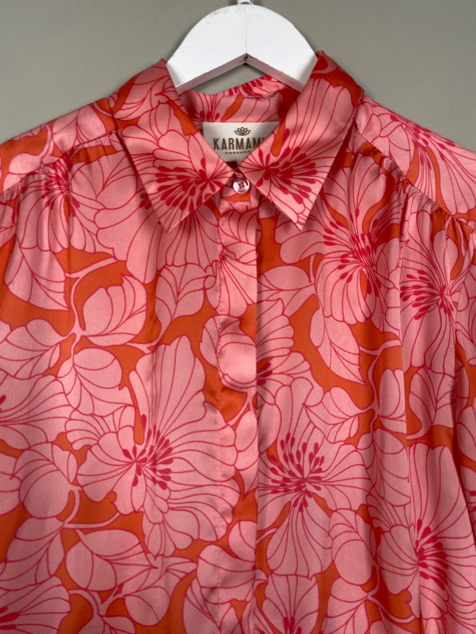 Karmamia str. L <br/b> Rosa orange skjorte - Billede 3