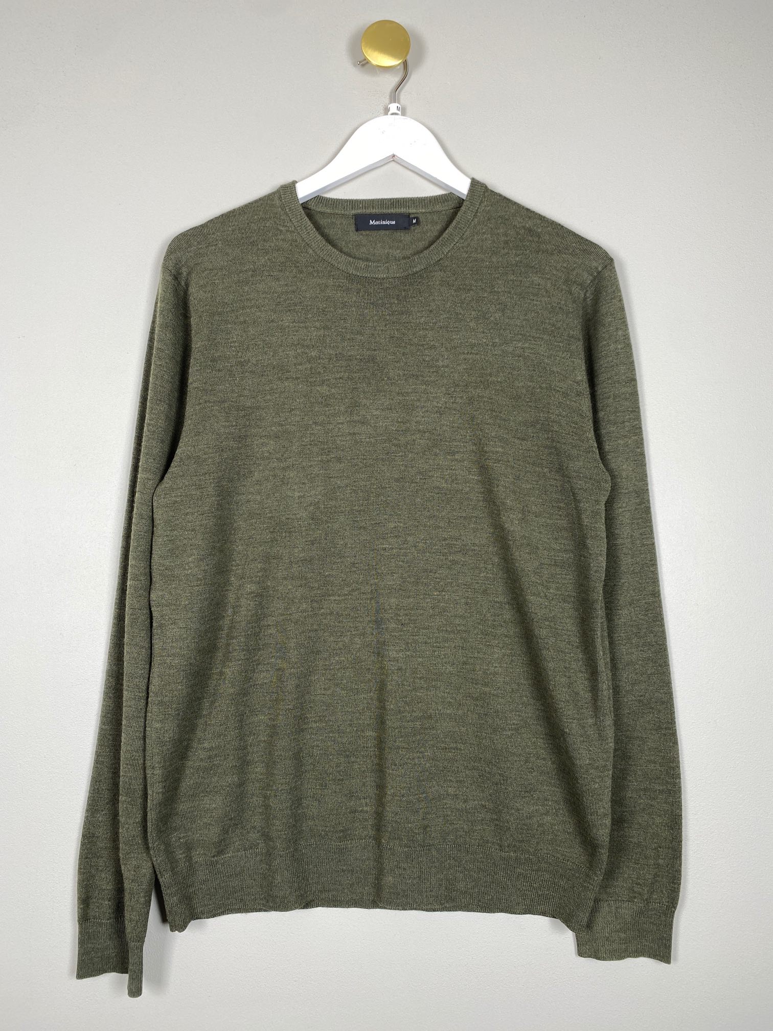 Matinique str. M <br/b> Olivengrøn stik med rund hals