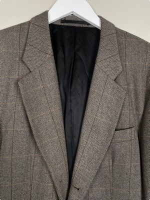 Bison str. 50 <br/> brun habitjakke med tern