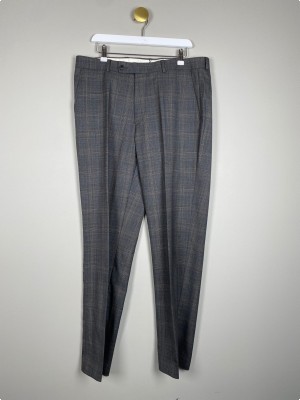 Bäumler str. 50 <br/> grå habitbukser med tern